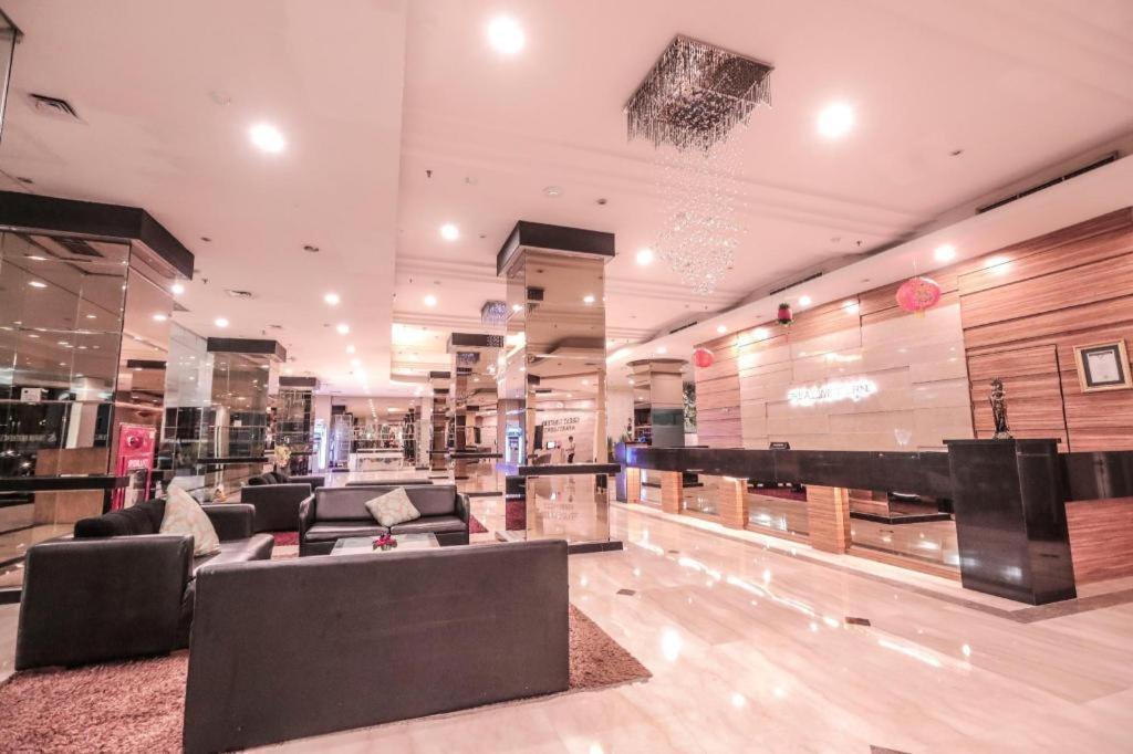 Great Western Hotel & Resort Serpong - טנגרנג מראה חיצוני תמונה